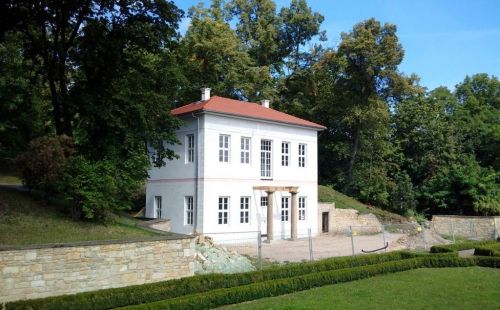 Klassizistisches "Teehaus" Barockgarten St.Ulrich, Mücheln